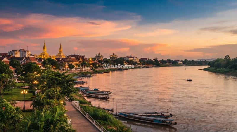 ภาพเมืองเวียงจันทน์และแม่น้ำโขงสำหรับข้อมูลวีซ่าท่องเที่ยวลาวเข้าไทย